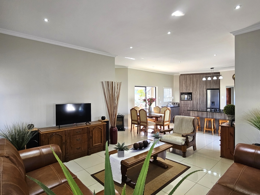 3 Bedroom Property for Sale in Marina Martinique Eastern Cape